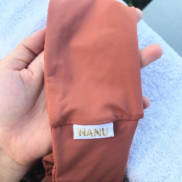 Cheeky bikini bottoms🍑 - Picture 3 of 3